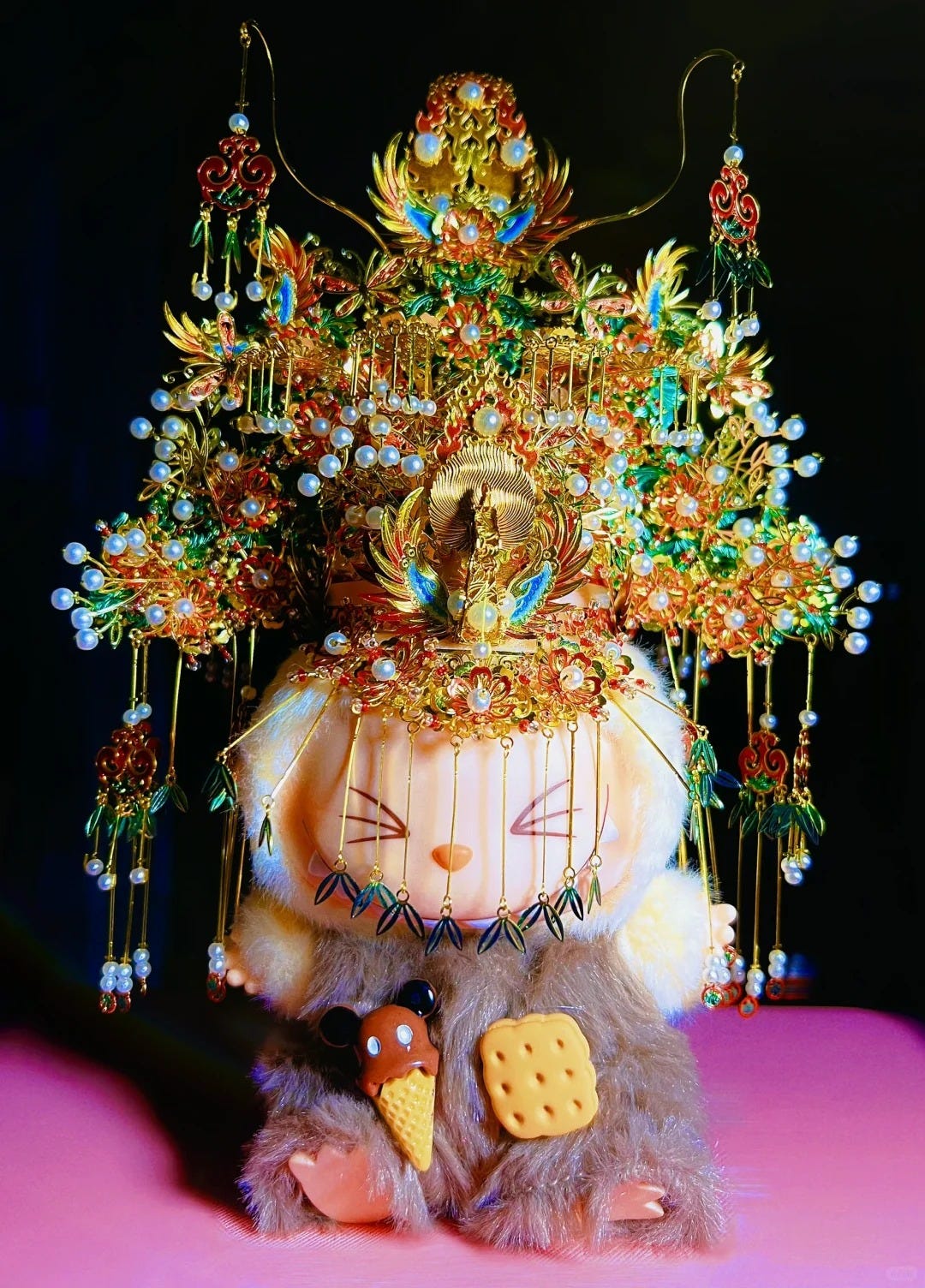 Labubu Imperial Crown Craze: DIY Phoenix Puzzle Kits & Toy Royalty