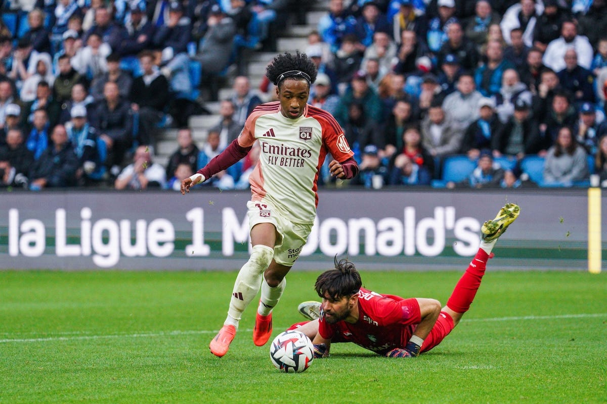 Il mange du saumon, donc forcément il marque" : Malick Fofana confirme son  nouveau statut à Lyon - La DH/Les Sports+