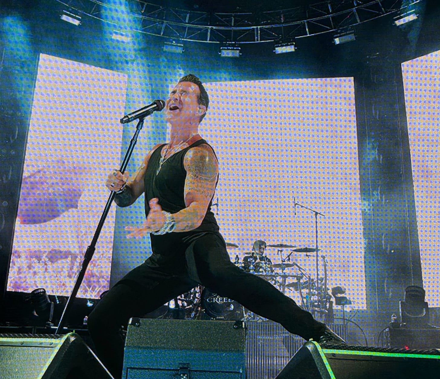 Scott Stapp in his rock stance