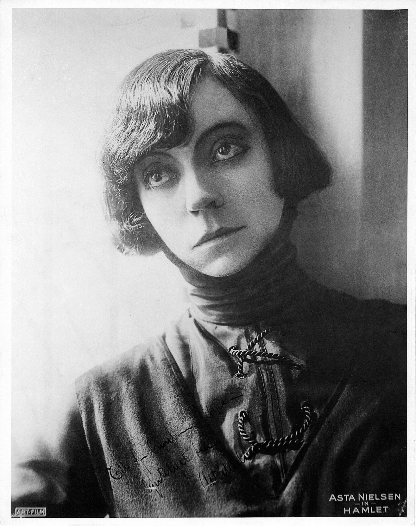 Nitrate Picture Show on X: "Asta Nielsen adapted Shakespeare's HAMLET into  a film in 1921, changing the title role to that of a princess forced to  masquerade as a man in order