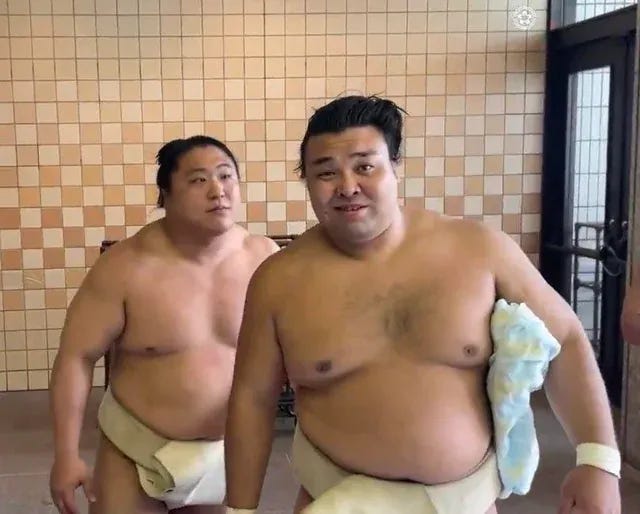 Height-Weight Scatterplot for May 2025 Grand Sumo Tournament