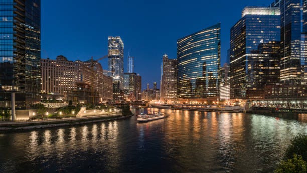 chicago river night view - chicago river  stock pictures, royalty-free photos & images