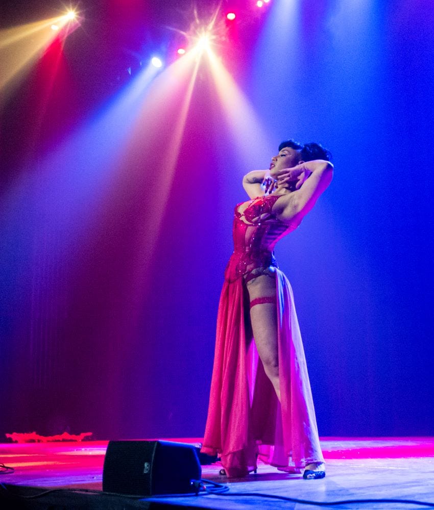 Lou Lou la Duchesse de Rière at Teaser Festival, by Chase Stevens