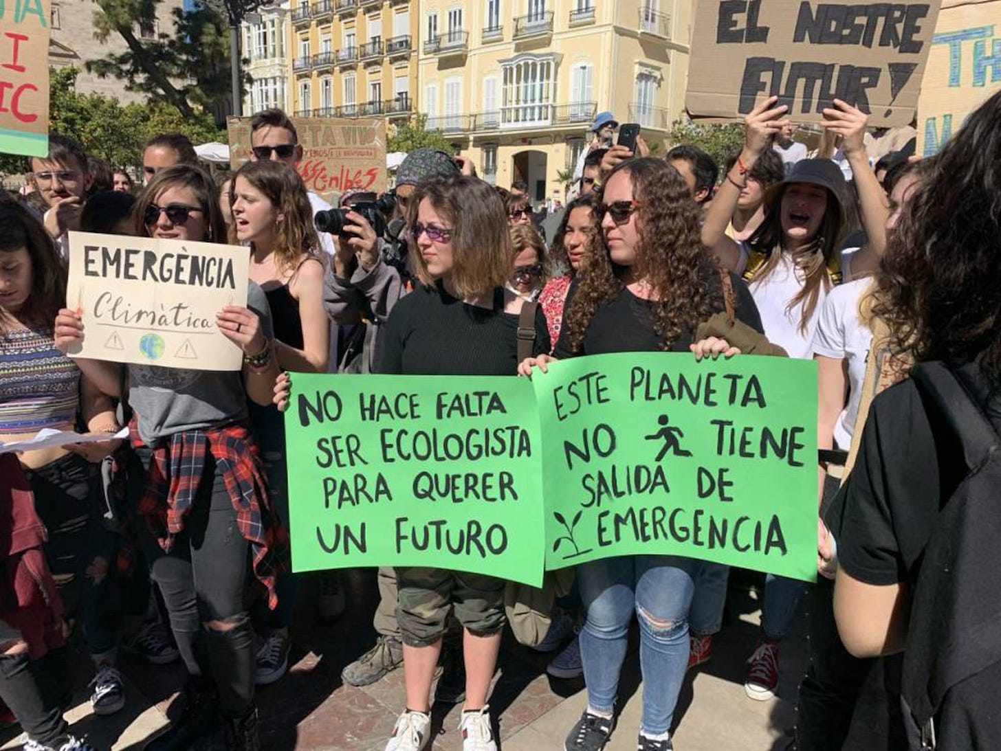 Environment: Spanish youths start getting organized against climate change | Spain | EL PAÍS English Environment: Spanish youths start getting organized against climate change | Spain | EL PAÍS English
