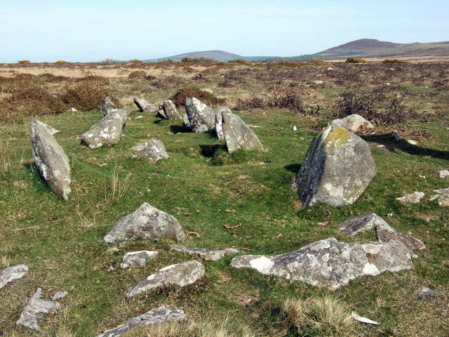 Photo of Bedd yr Afanc, looking east-southeast. Photo of Bedd yr Afanc, looking east-southeast.