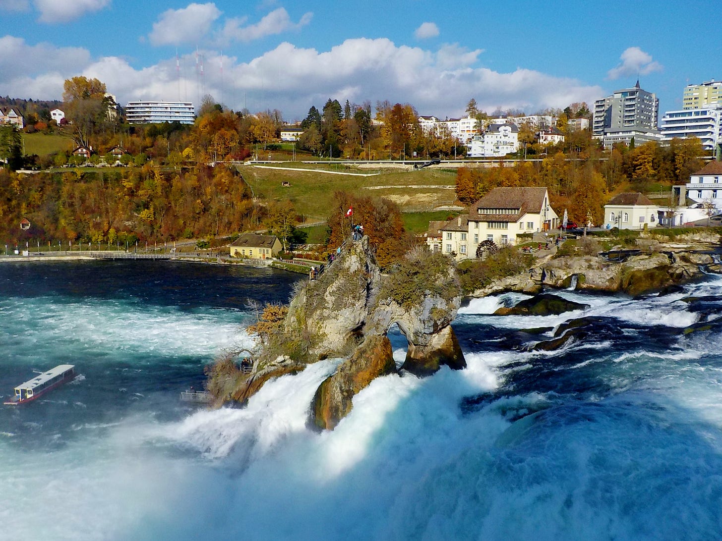 Cascate del Reno a Sciaffusa: gita con bambini a Neuhausen am Rheinfall ...