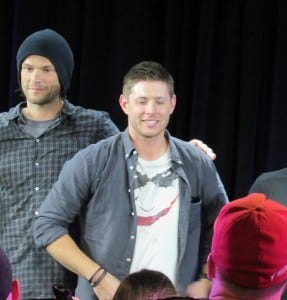 j2 nerd hq shoulder hand j2 nerd hq shoulder hand