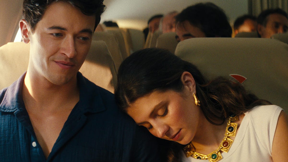 Charismatic Couple Stars in Netflix’s Heartfelt Rom-Com