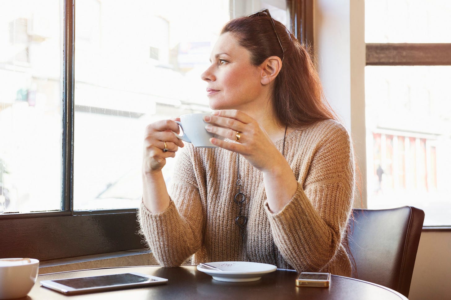A food expert explained how drinking coffee before food shopping can impact your shopping