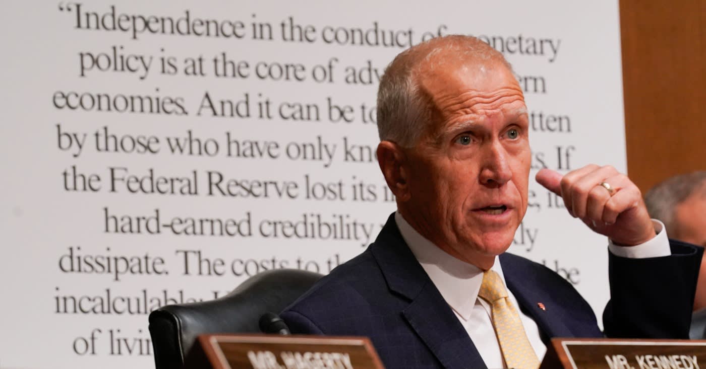Thom Tillis again threatens to hold up Federal Reserve nominee until DOJ  drops Jerome Powell probe