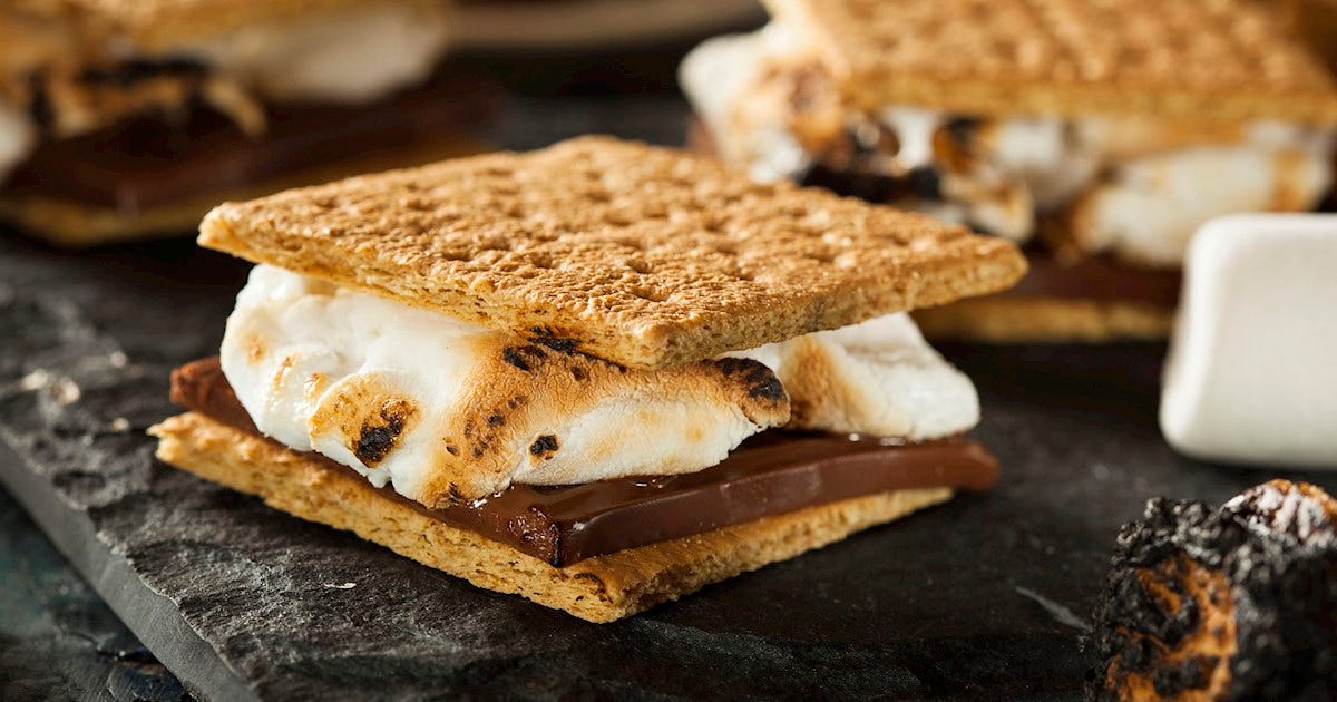 S'more Authentic Recipe | TasteAtlas