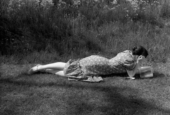 An image added by numi on Oct 18, 2022. May present: flash photography, style, black-and-white, happy, tints and shades.