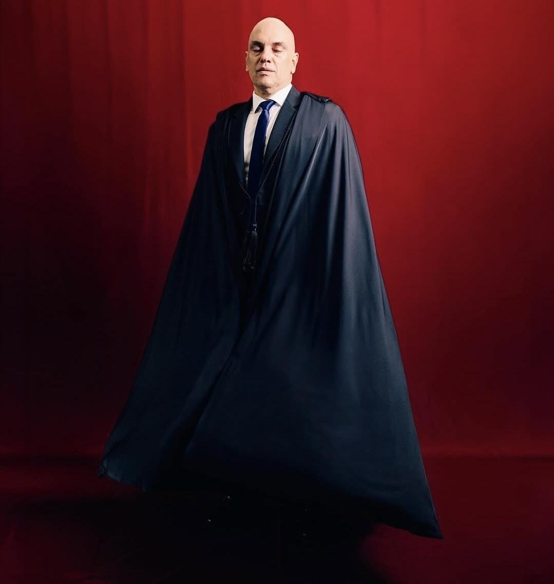 Homem de roupa preta

O conteúdo gerado por IA pode estar incorreto.