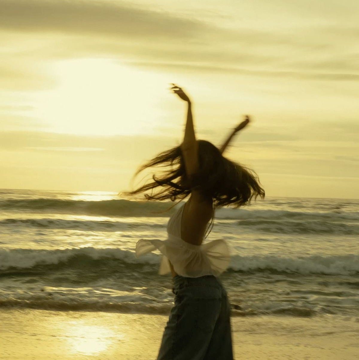 Artwork for Ceylinnn\ud83e\udda2\ud83e\udd0d