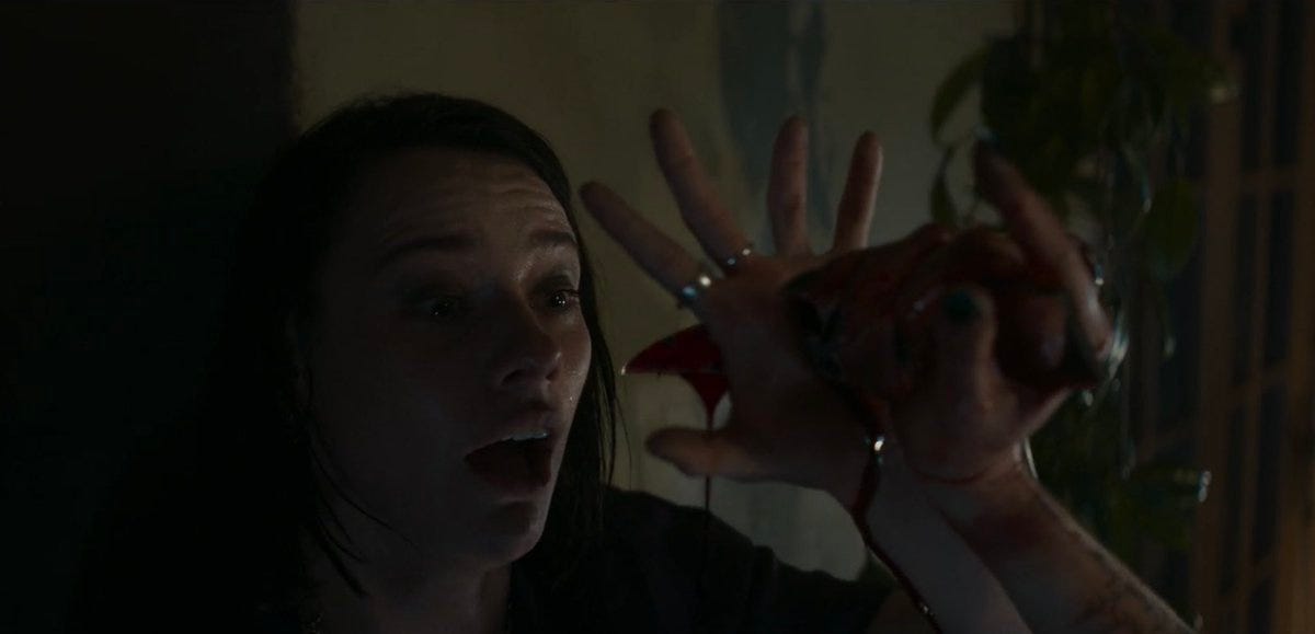 1/7) Now that Evil Dead Rise is out, we'll discuss Beth's abilities as a  Warrior in depth. After Deadite Ellie uses a shard of glass to attempt to  cut away at Beth,