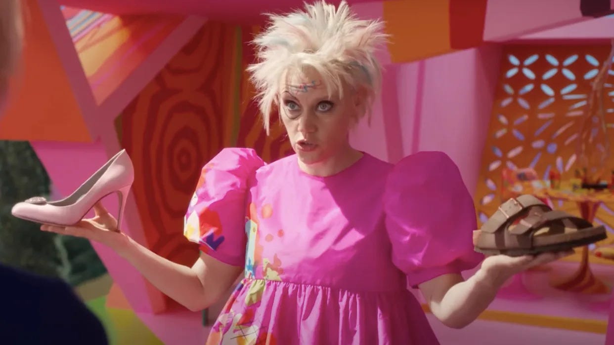 The 'Brilliant' Weird Barbie Line Kate McKinnon Improvised At The End Of  The Barbie Movie