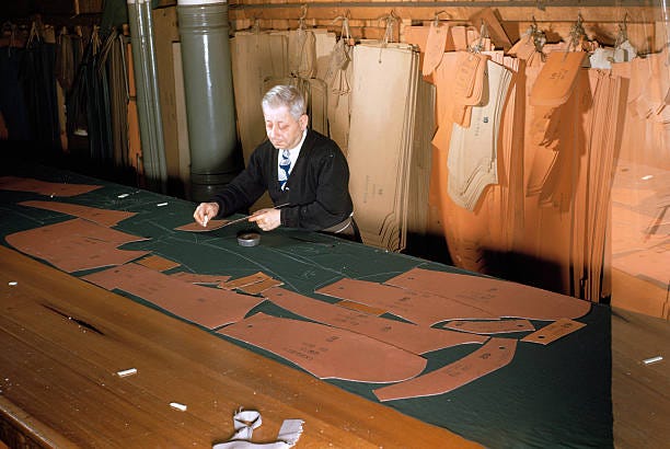 Tailor Outlining Patterns on Fabric