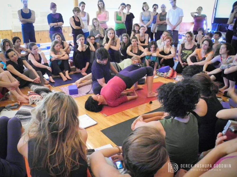 Jeffrey Cohen demos bridge pose props with Ana Jeffrey Cohen demos bridge pose props with Ana