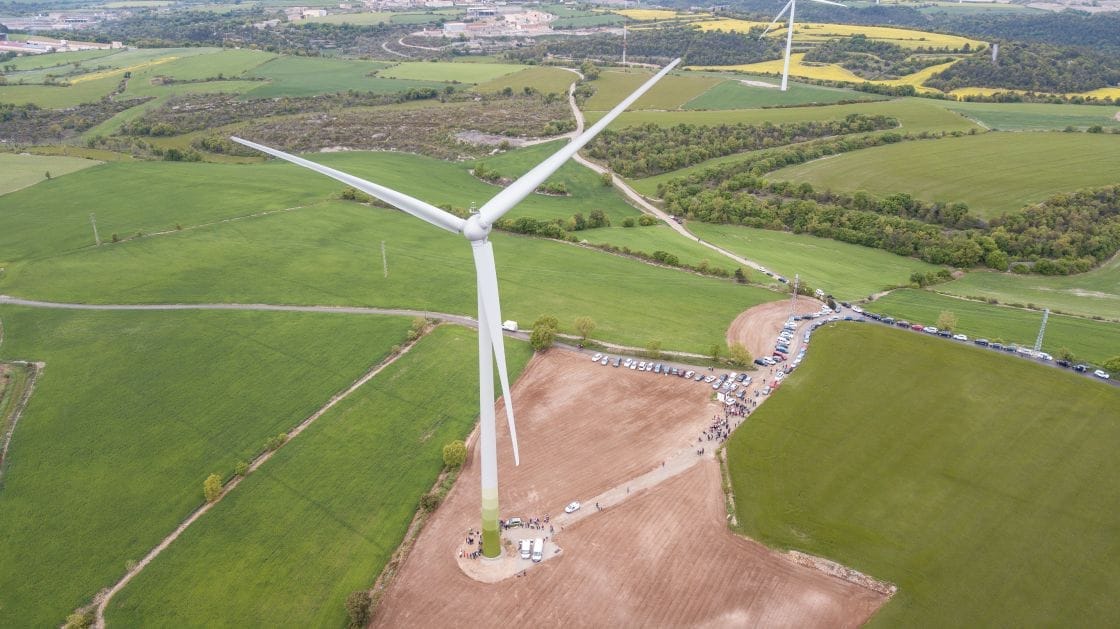 En marcha el primer aerogenerador de España comprado entre particulares