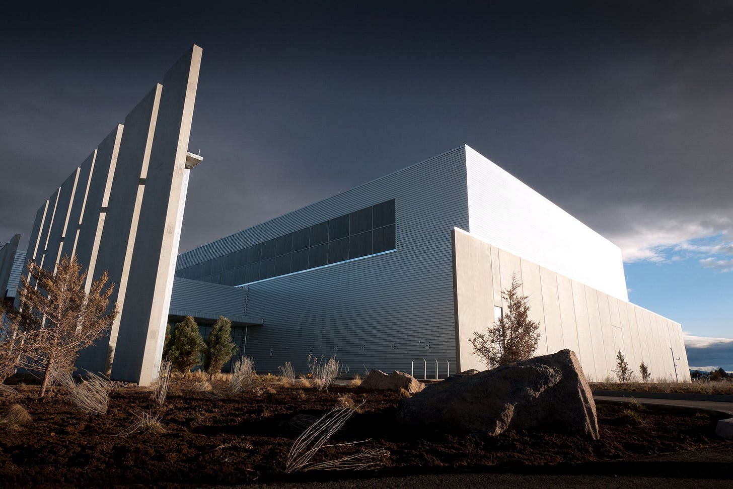 Facebook data center in Oregon