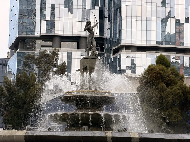 Diana the Huntress Fountain, Angel of Independence