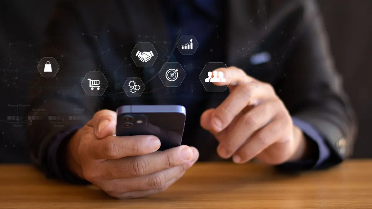 Marketing plans and strategies targeting the target audience, concepts of customer behavior analysis, personalized marketing, and customer-centric strategies