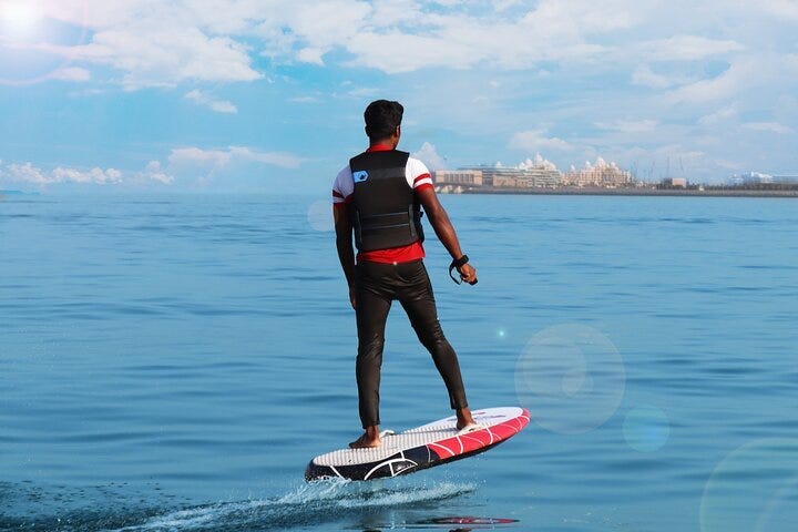 Efoil Surfboarding in Dubai — efoilrentaldubai.com