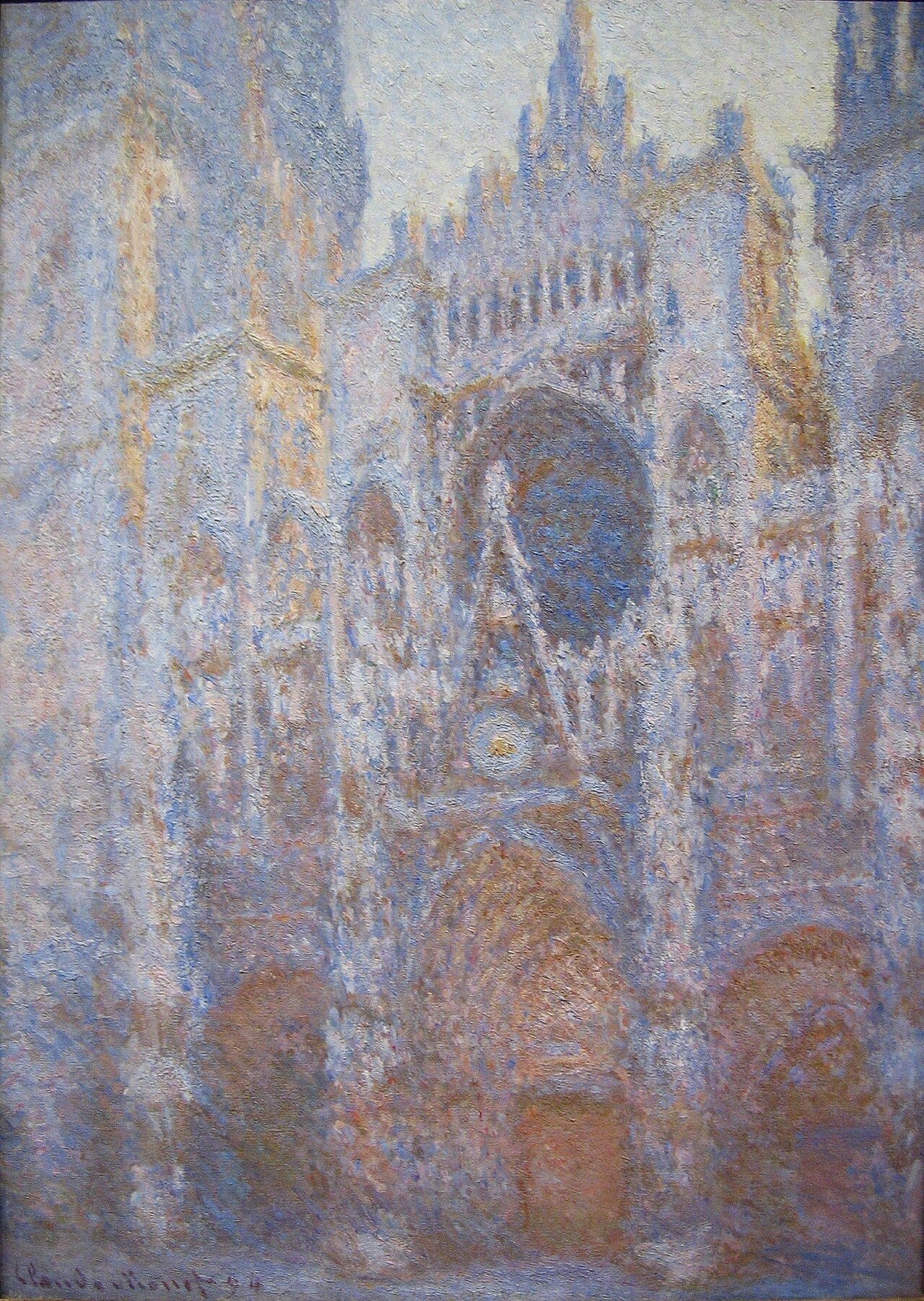 Cathedral front dissolved in light Cathedral front dissolved in light