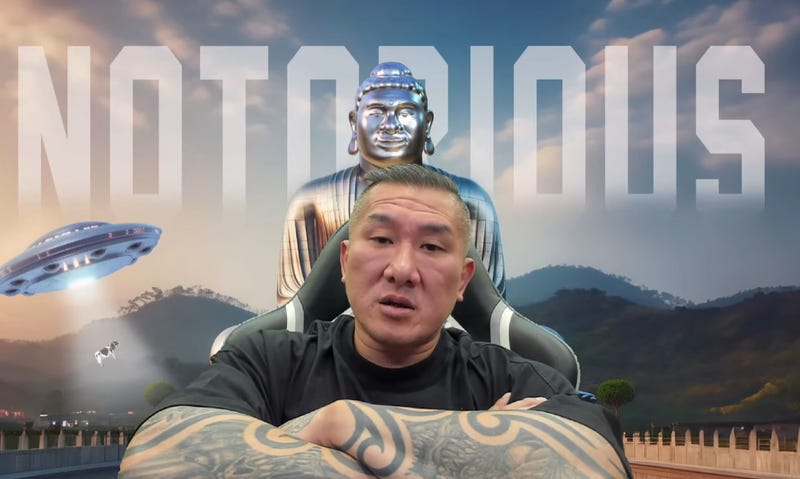 館長宣布將要去中國。   圖：翻攝館長惡名昭彰YouTube