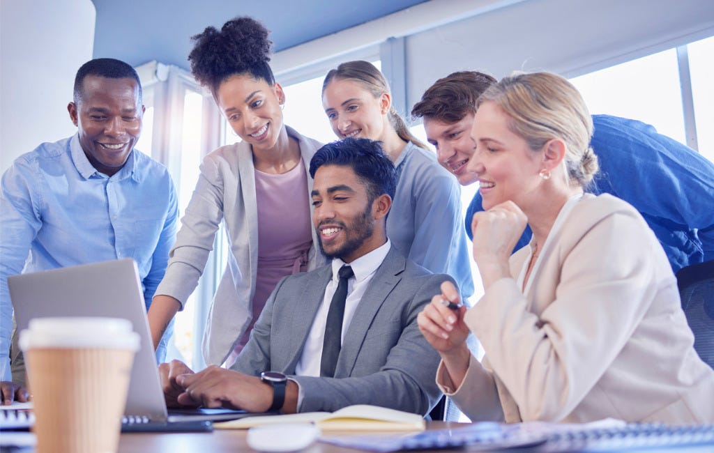Startup Blind Spots: The Mental Traps That Kill Good Companies