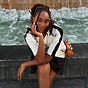 Alexis Carmen's avatar