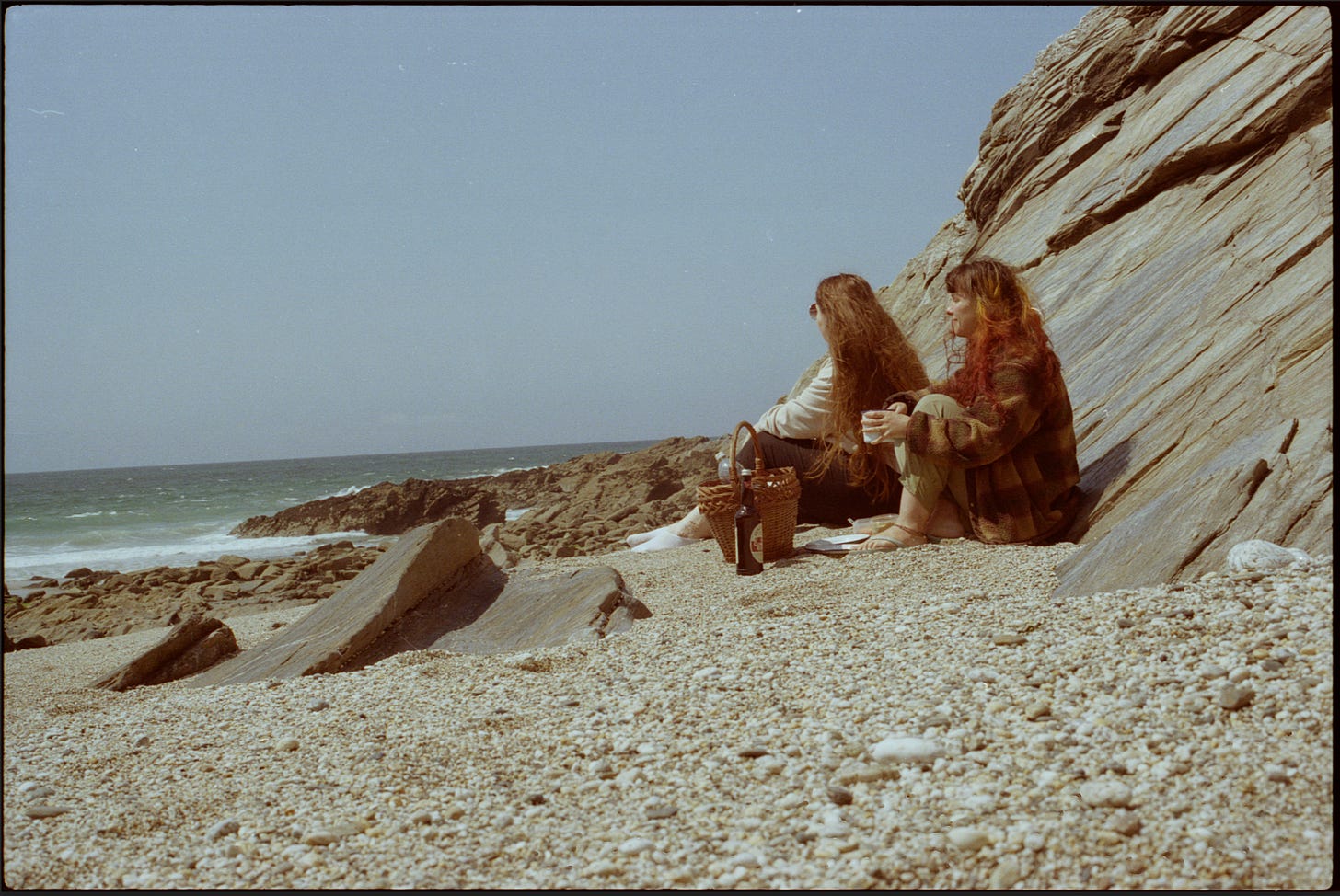 suffocation summer cornwall holidays beach sadness depression hidden gems lonely honest writer philosophical september escape travel suffocation summer cornwall holidays beach sadness depression hidden gems lonely honest writer philosophical september escape travel