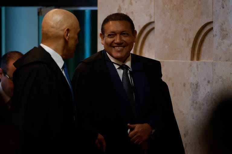 Kassio diverge de Moraes em voto sobre réu do 8/1 - 13/09/2023 - Poder -  Folha