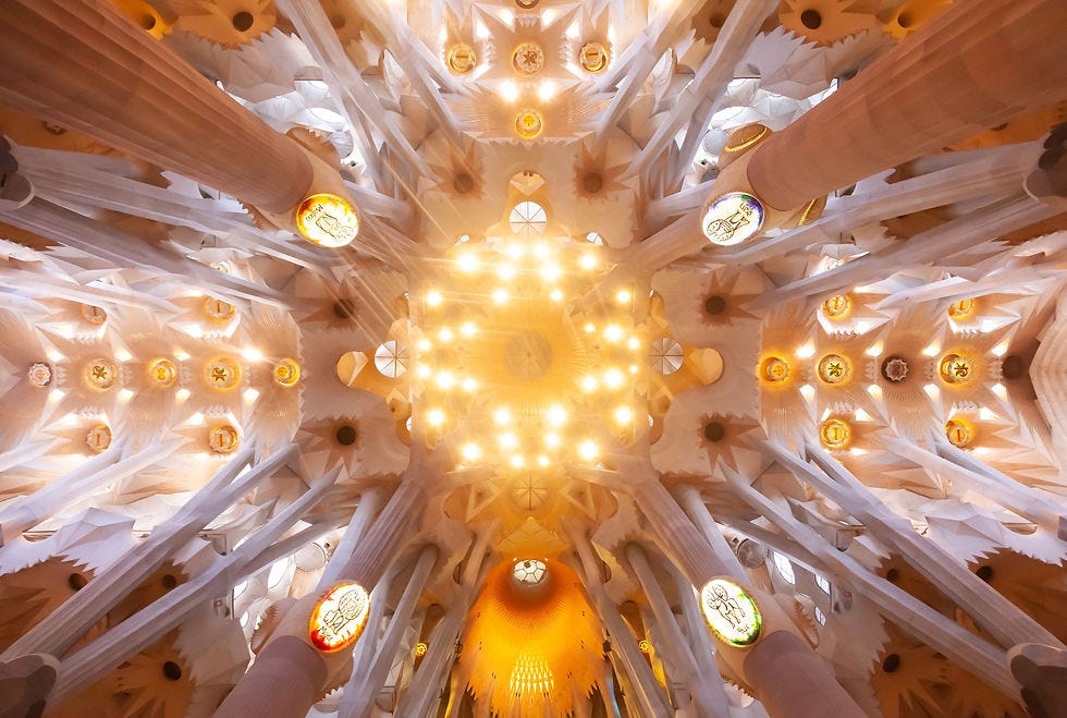 Building Barcelona's La Sagrada Familia One Stone at a Time Building Barcelona's La Sagrada Familia One Stone at a Time