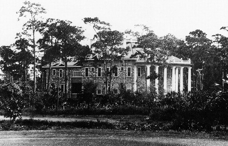 Halissee Hall in 1912. 