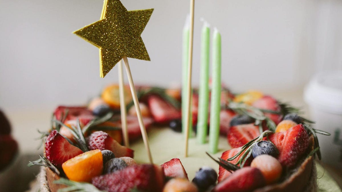 3 • 7600 • 33 • 121 • When Python Stacks Up