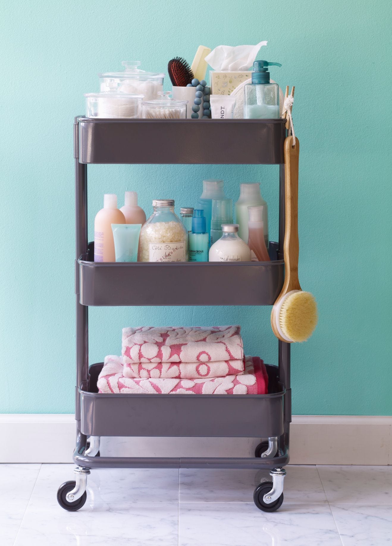 15 Unexpected Ways to Turn a Rolling Cart into Extra Storage