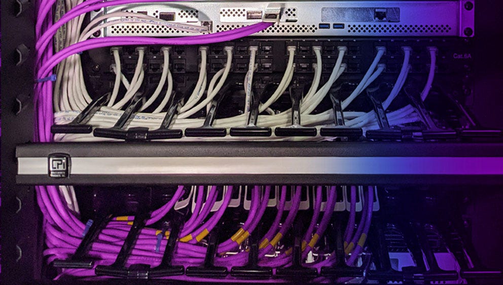 From Niche to Necessary: Credo's Quiet Domination of AI Interconnects From Niche to Necessary: Credo's Quiet Domination of AI Interconnects