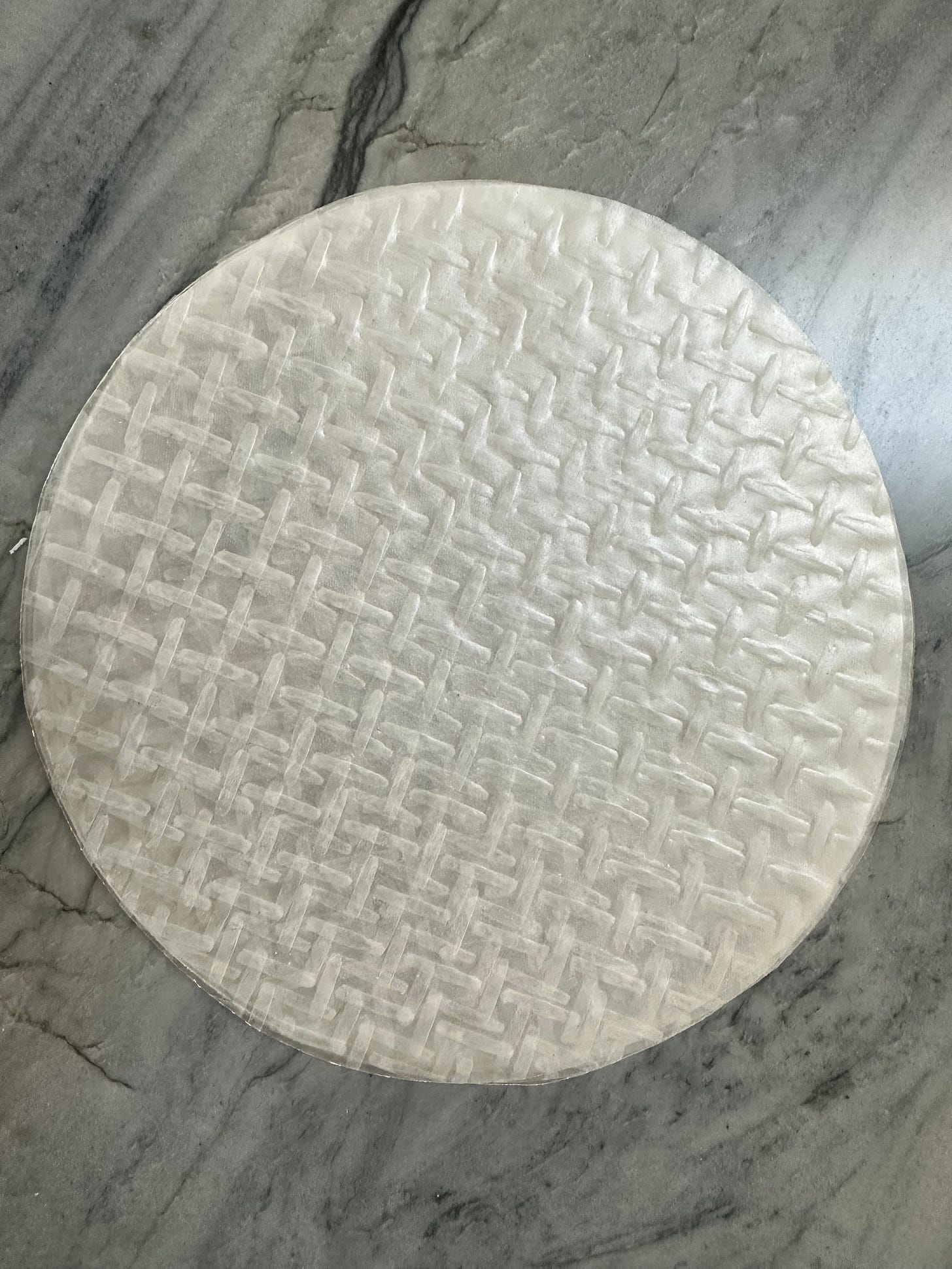 rice paper disc to make fresh rolls