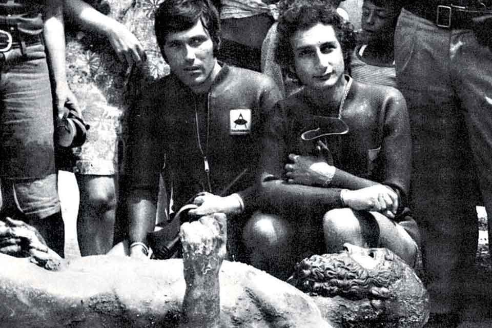 SCUBA divers find the Riace bronzes in the sea between Calabria and Sicily