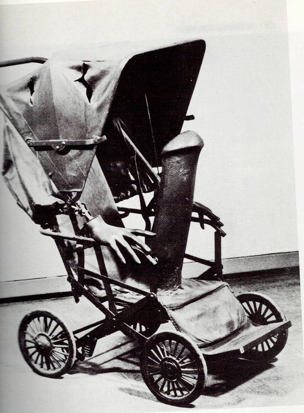 A person's hand on a stroller

AI-generated content may be incorrect.