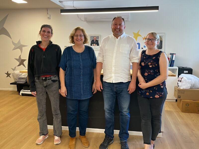 No alternative text description for this image No alternative text description for this image