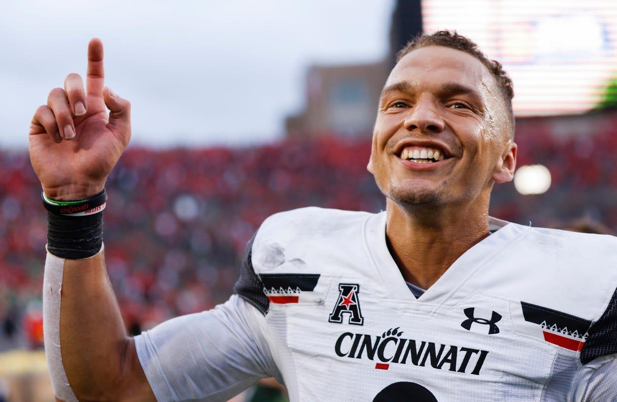 Desmond Ridder: The 4 Best NFL Draft Landing Spots for the Cincinnati  Bearcats' Star QB