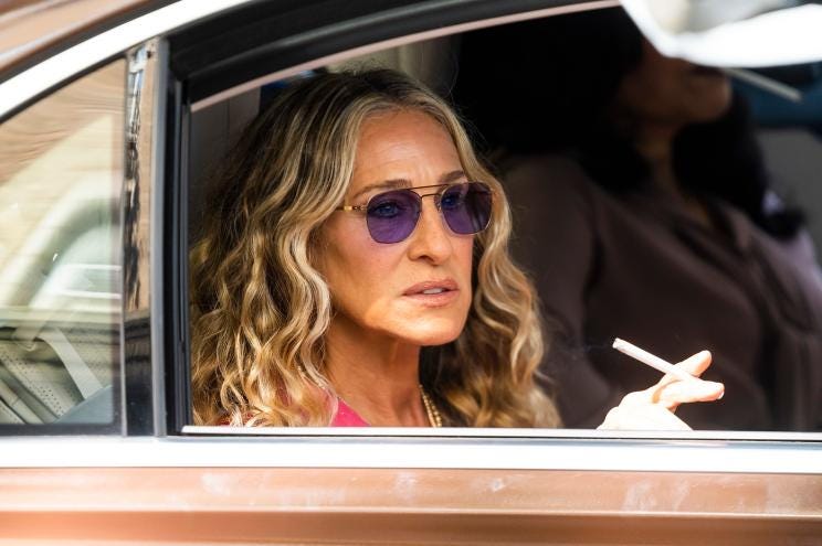 Carrie Bradshaw still smoking in 'Sex and the City' reboot