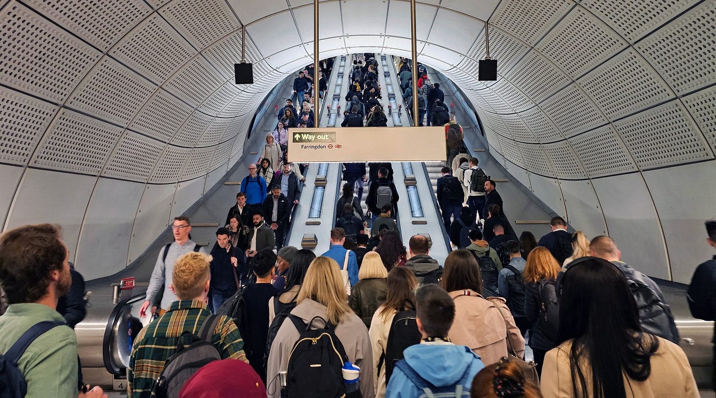 Elizabeth line has busiest period yet – over 18 million passenger journeys  : r/london
