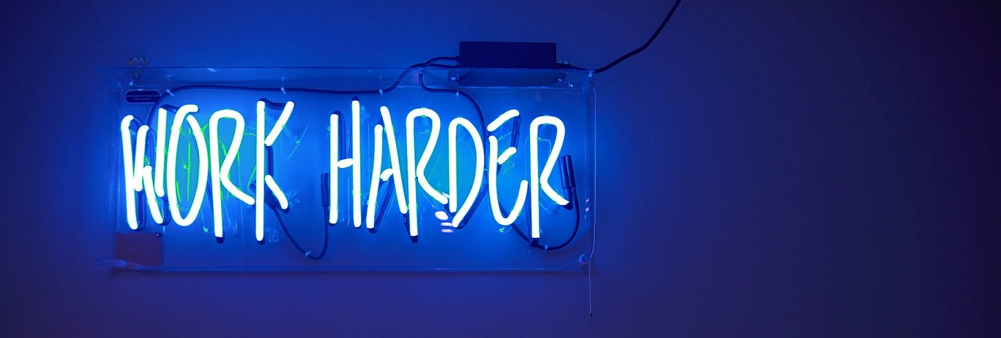 La culture de surperformance (hustle culture) épuise aussi les étudiants -  De Saison - Art de vivre et de travailler