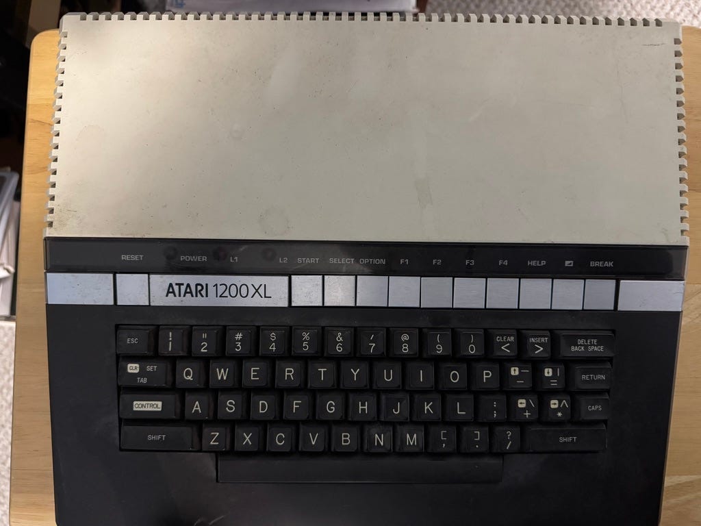 Inside the Atari 1200XL Inside the Atari 1200XL