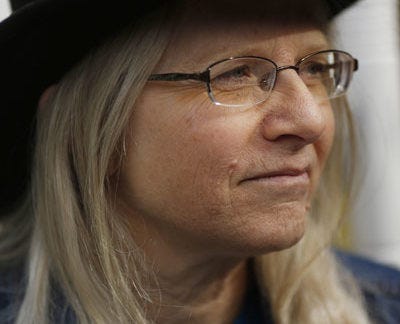 Marianne Karth « Breaking through Power