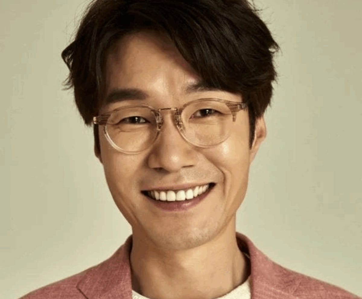 Actor Song Young-Gyu found dead at 55. Veteran actor had been dropped from shows following recent DUI incident Actor Song Young-Gyu found dead at 55. Veteran actor had been dropped from shows following recent DUI incident