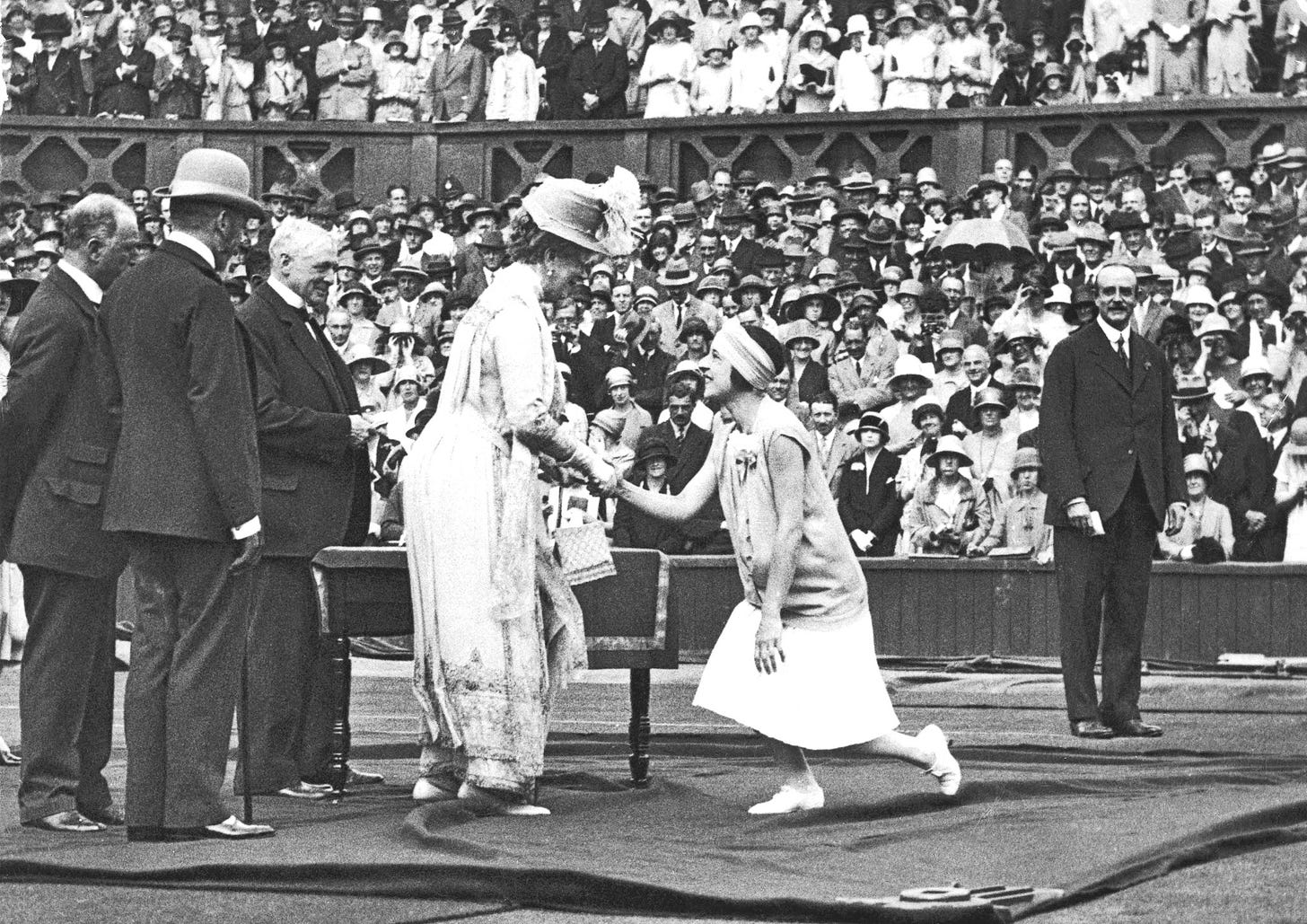 ART & ARCHITECTURE, mainly: French tennis player Suzanne Lenglen - the  world's greatest